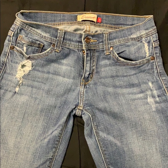 Distressed jeans - Picture 6 of 6